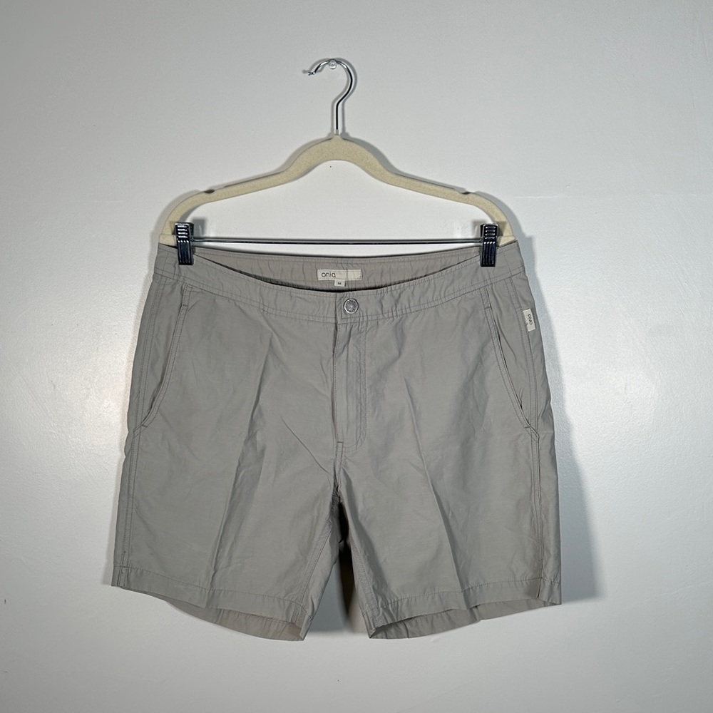 Onia Gray Cotton Shorts Size 34 Casual Classic Flat Front Summer Essential Mens